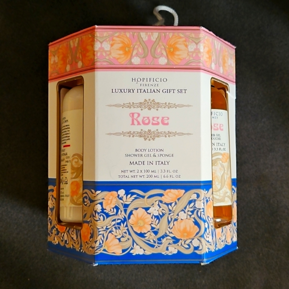 NEW HOPIFICIO Rose Luxury Bath Gift Set Body Loafer, Wash and Lotion